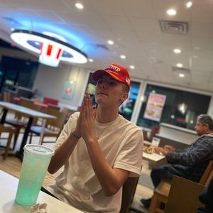 Meet your Posher, Trenton